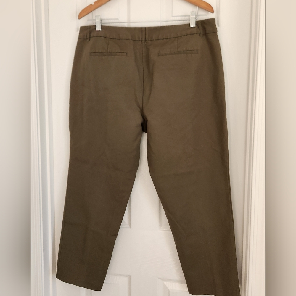 Women's Olive Pants - Picture 5 of 5